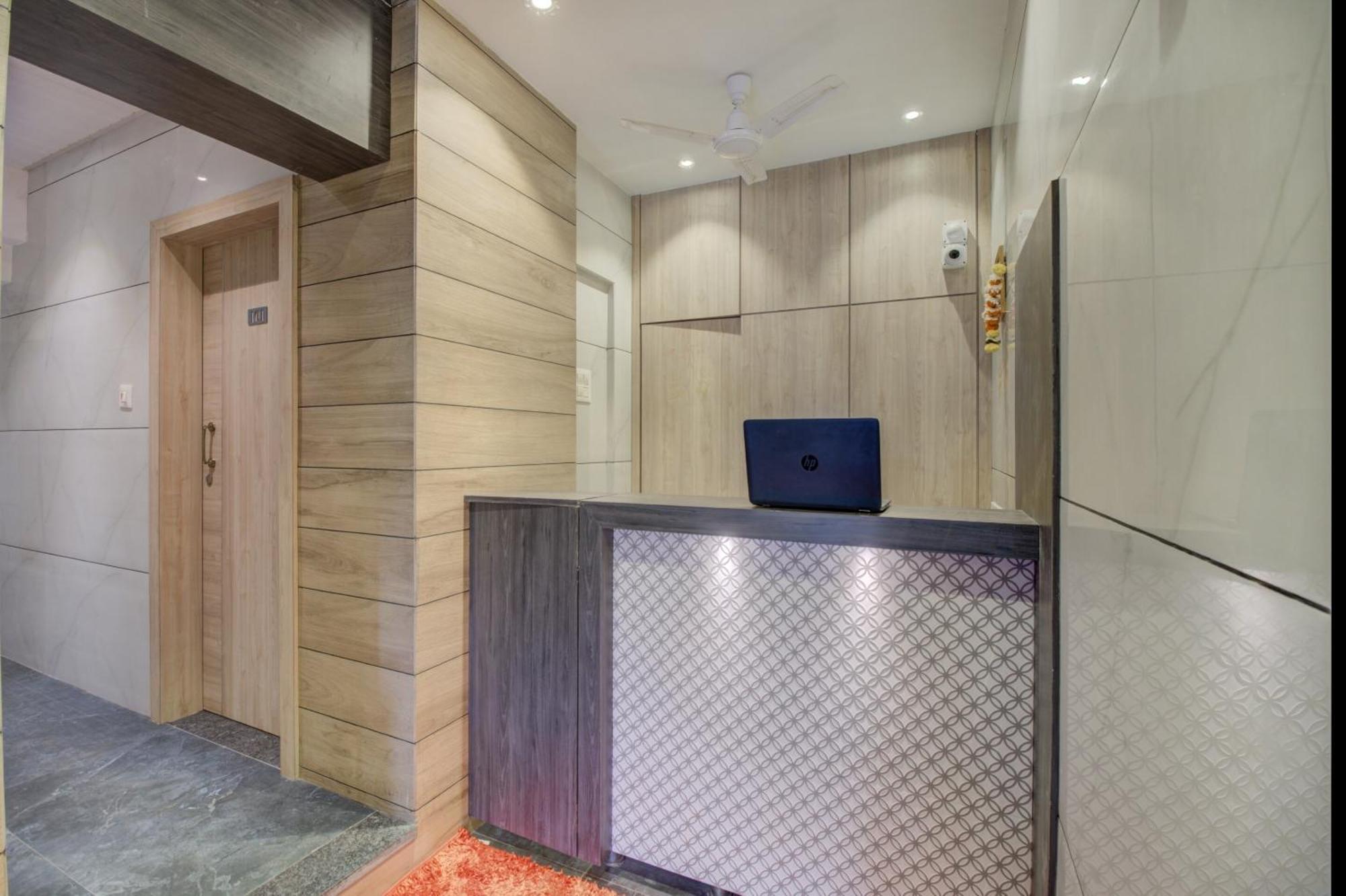 Hotel Spring Residency Mumbai  Buitenkant foto