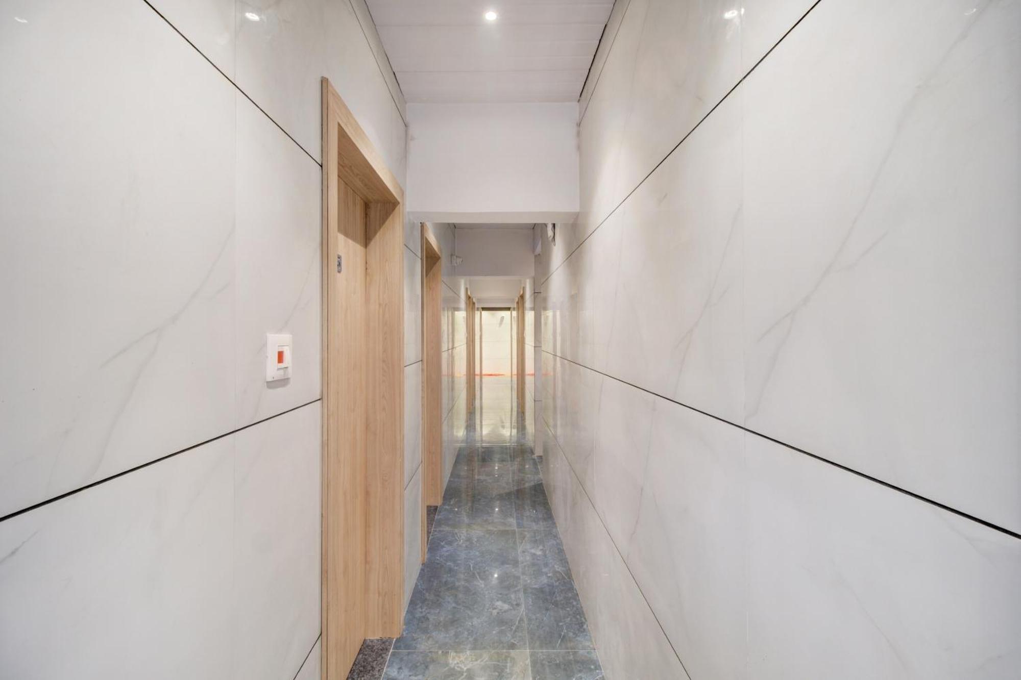 Hotel Spring Residency Mumbai  Buitenkant foto