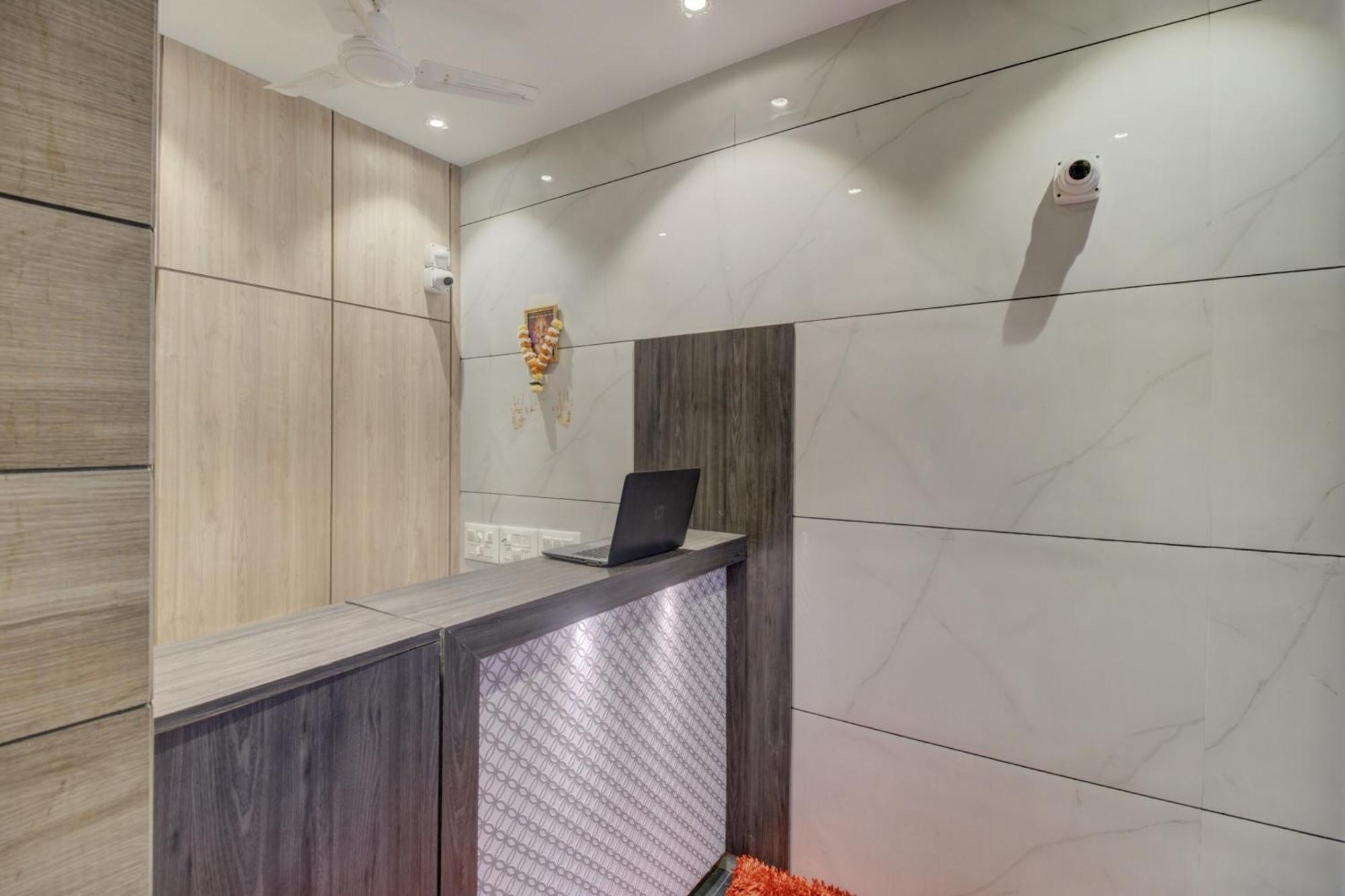 Hotel Spring Residency Mumbai  Buitenkant foto
